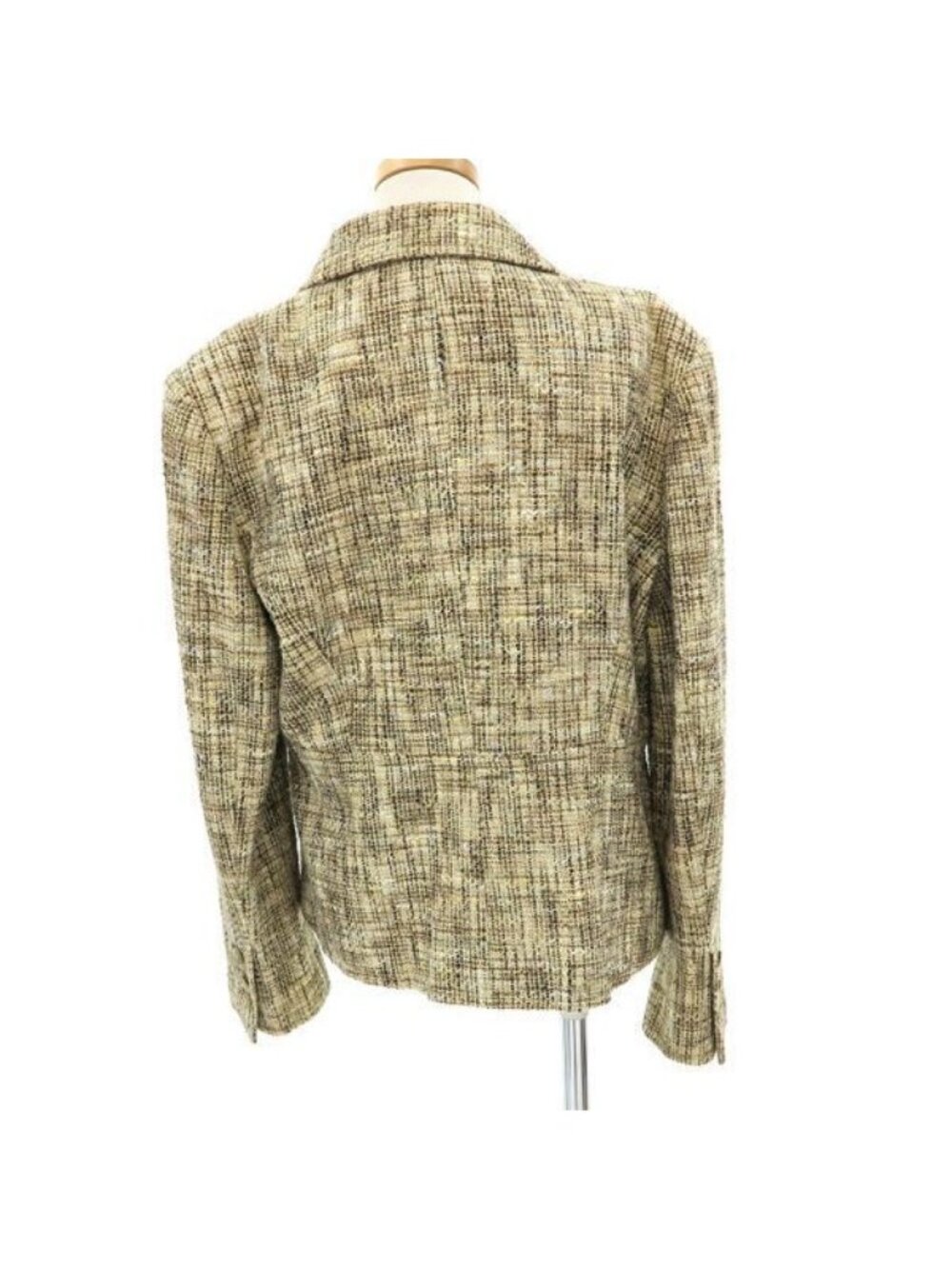 Chanel Jacket Beige - Picture 2 of 9